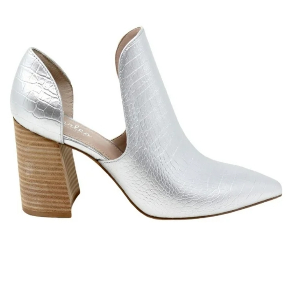 CHARLES BY CHARLES DAVID, Women's Silver Crocodile Print Cut Out Booties, Size 9
